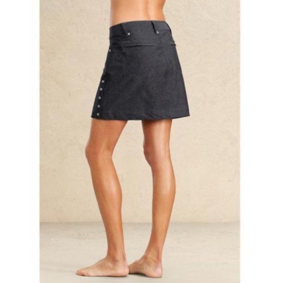 Athleta Take a Hike Side Snap Charcoal Grey Skirt/ 2. - Picture 2 of 11